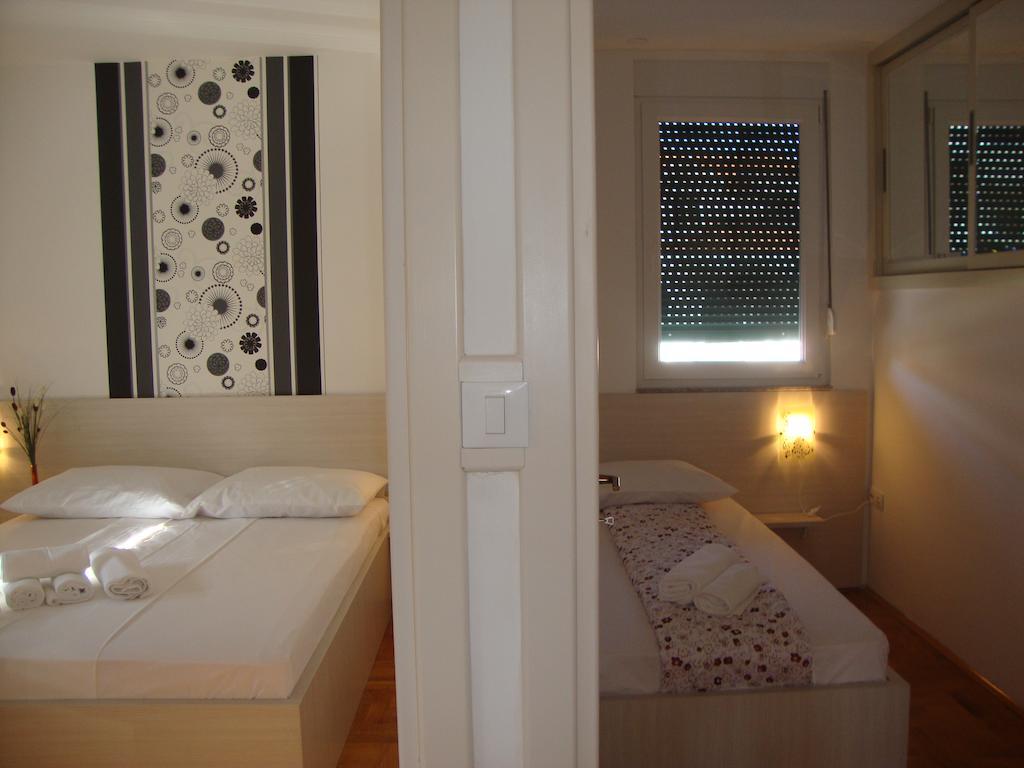 Apartments Marina Vodice Zimmer foto